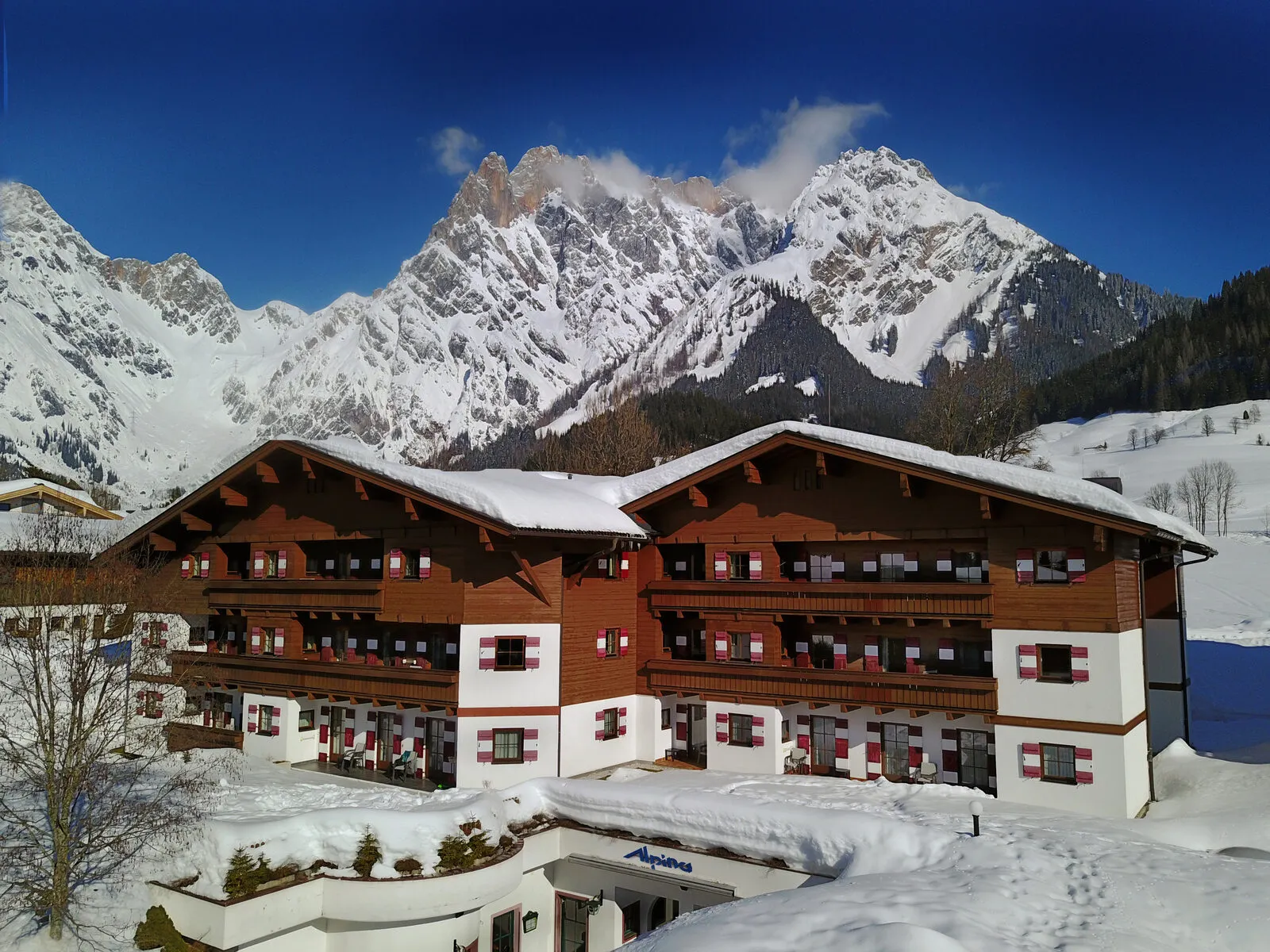 Familien- und Sporthotel Marco Polo Club Alpina - Buitenaanzicht