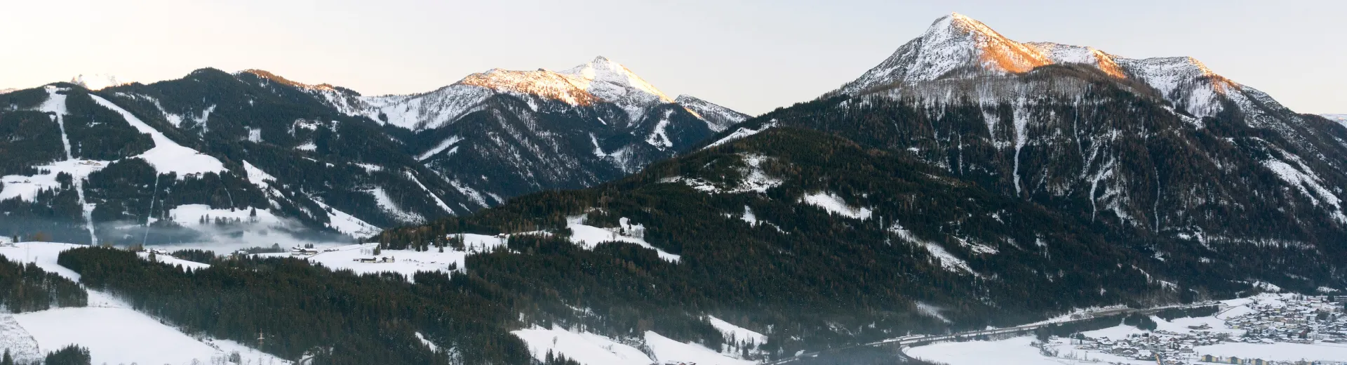 Bergen in de skiplaats Flachau