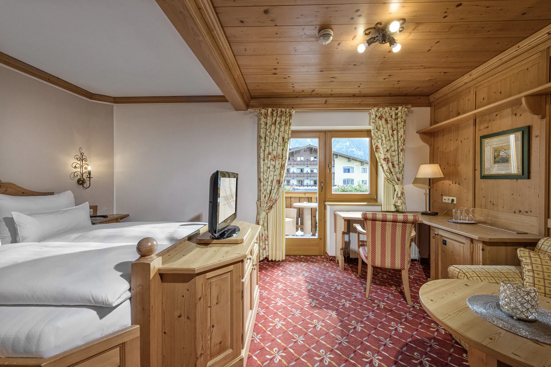 Hotel Tannenhof St. Johann - Comfort tweepersoonskamer met 1 extra