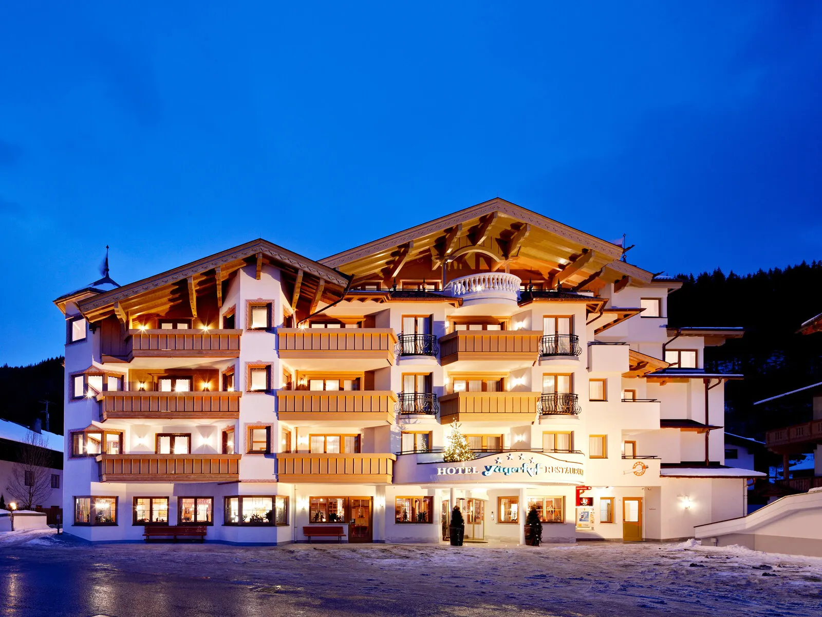 Hotel Jägerhof - Buitenaanzicht