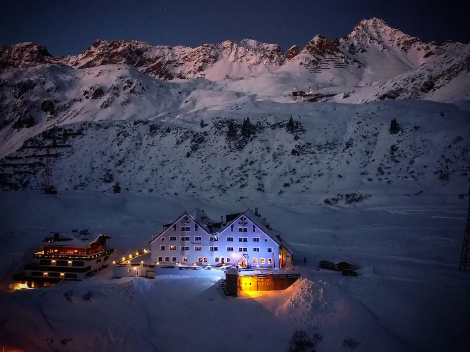 Alpenhotel St. Christoph - Buitenaanzicht
