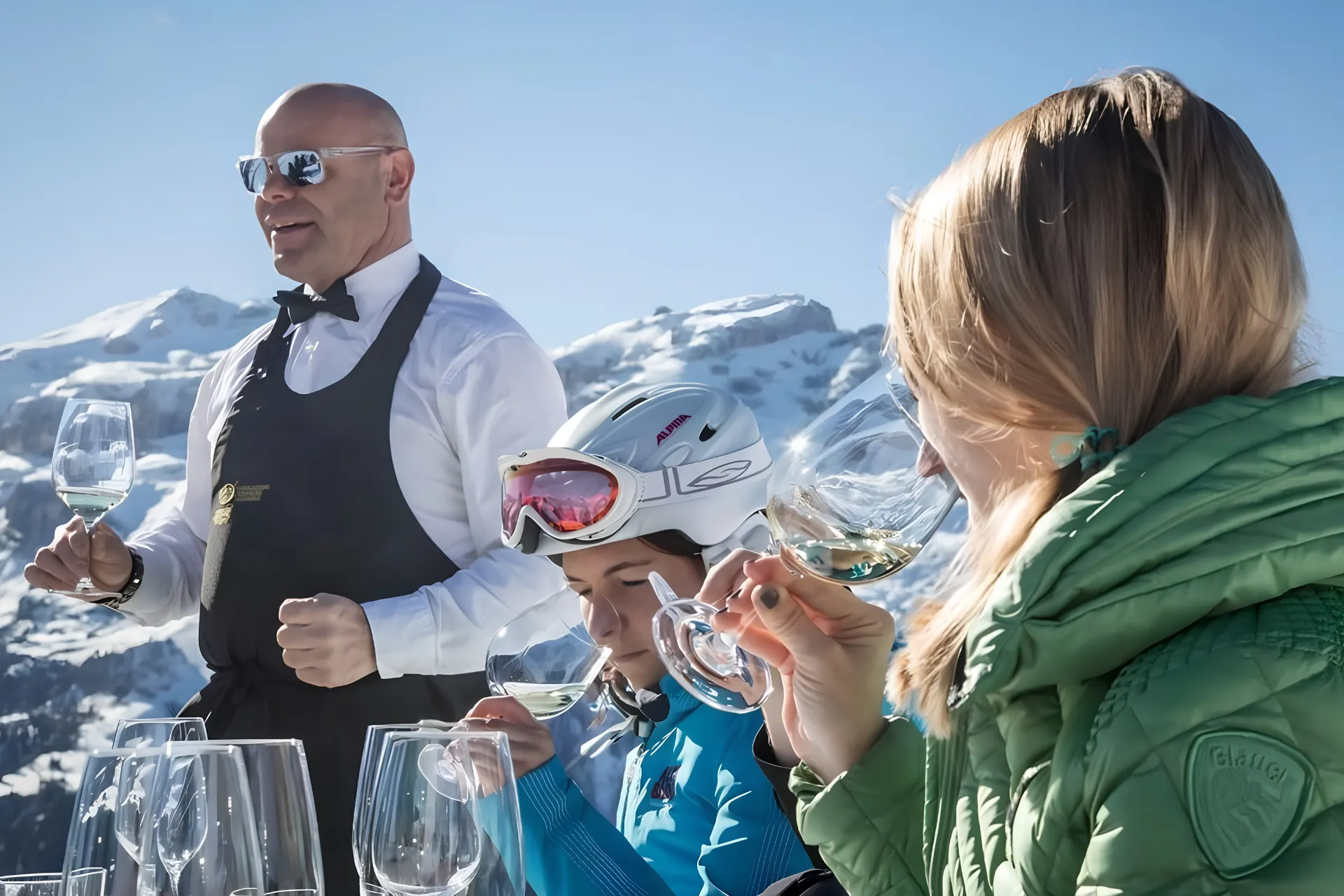 Wijnproeverij met lokale sommelier op de piste.