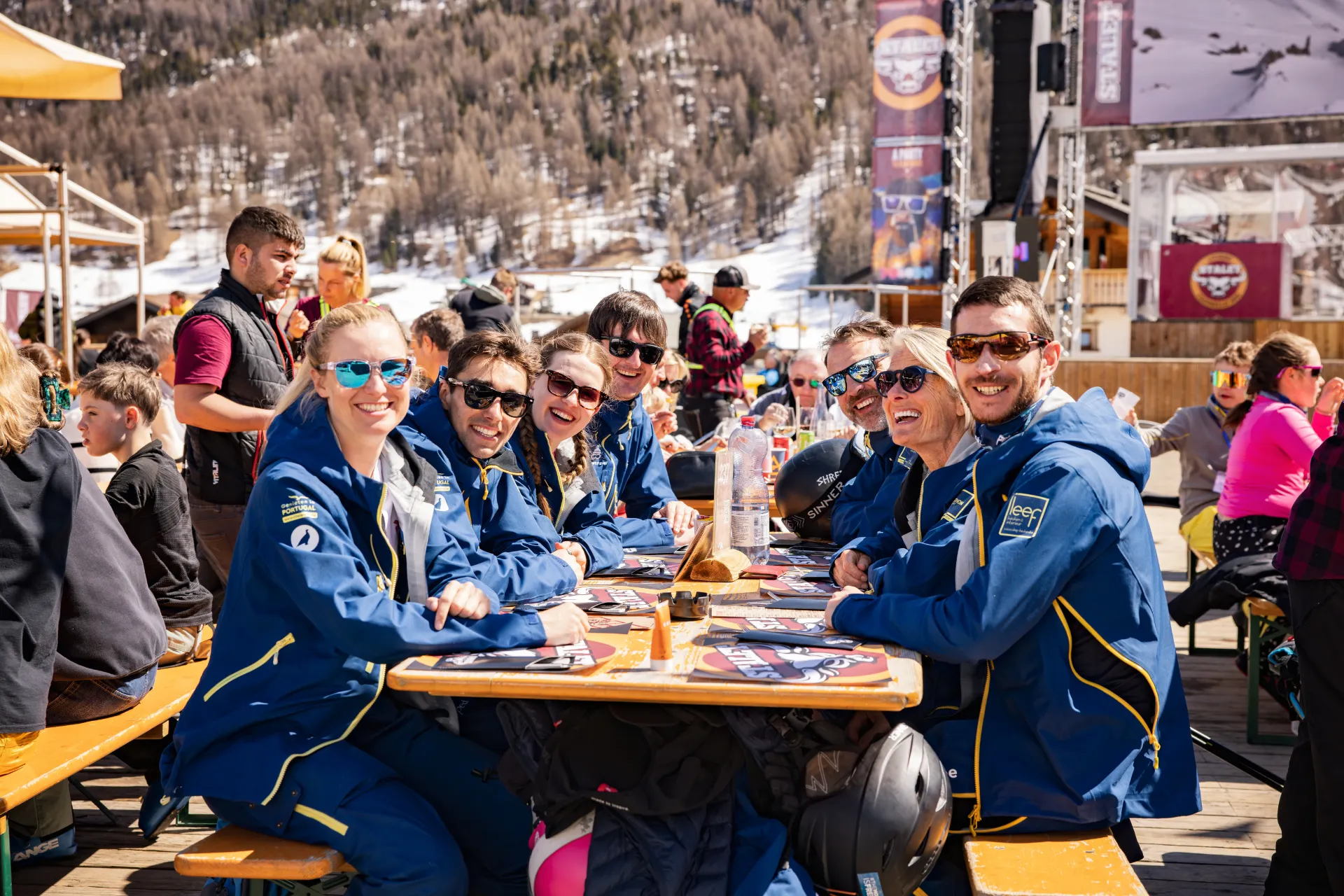 Snowtravel monitoren lunch