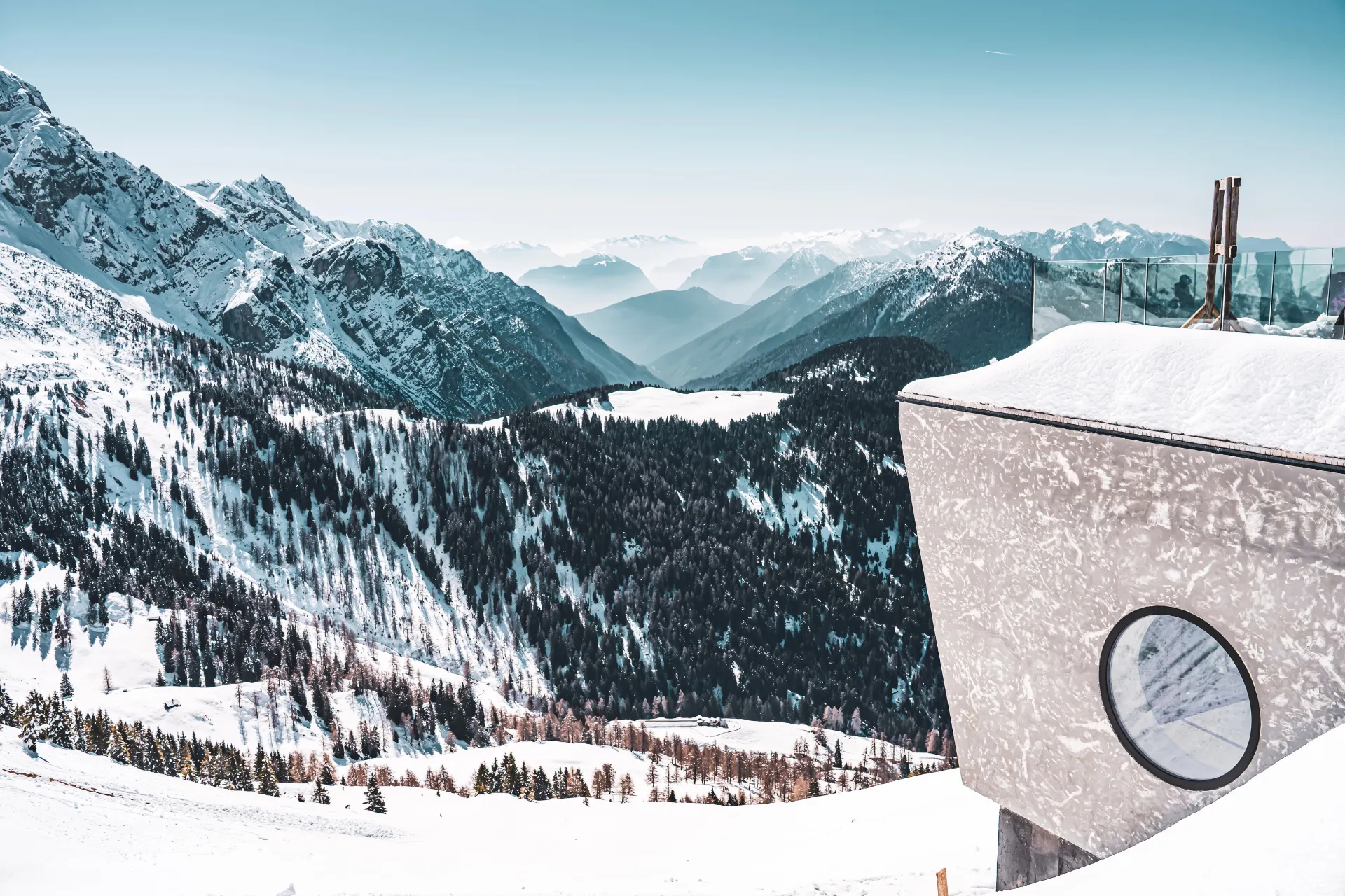 Uitzicht op Pinzolo in Italië