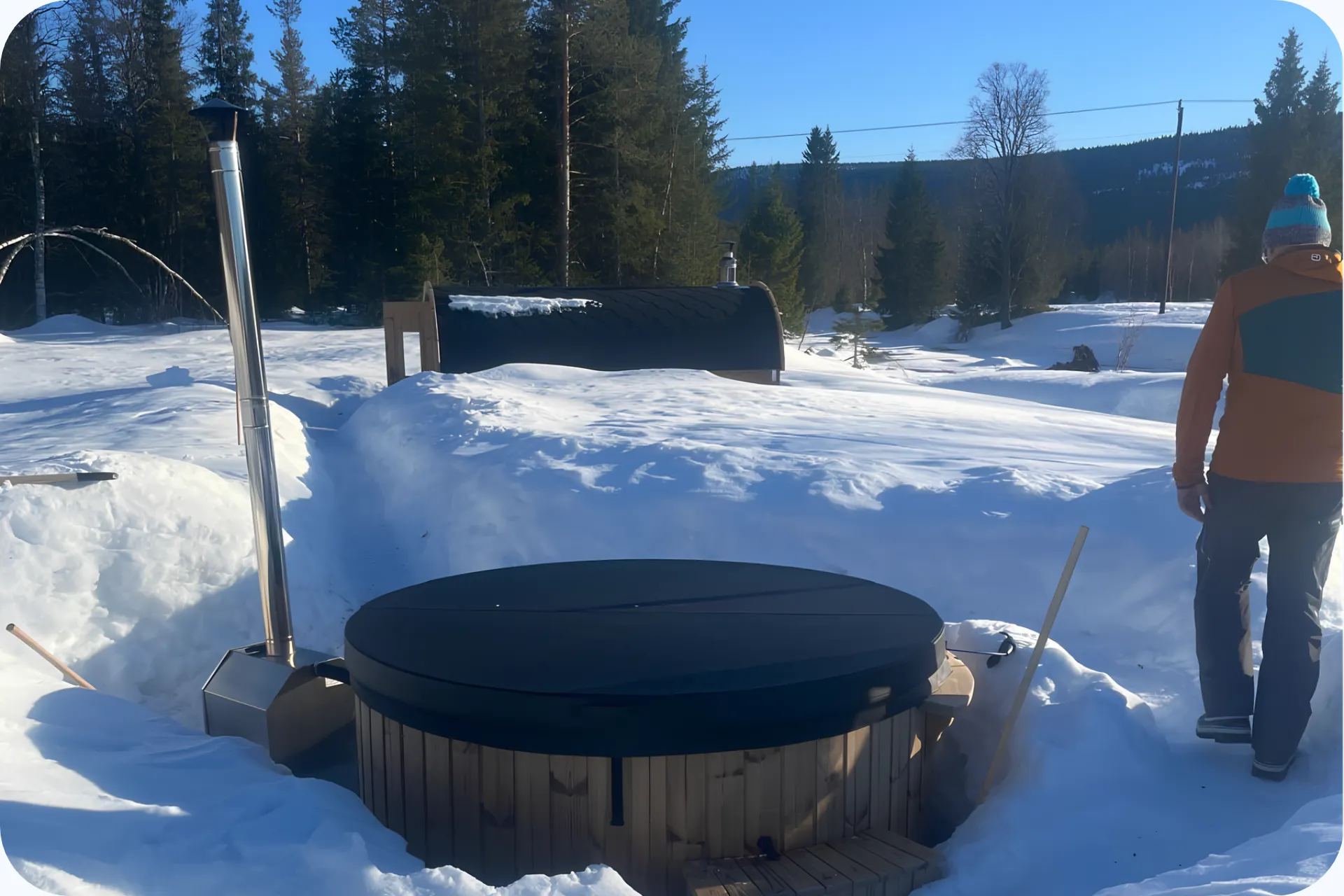 Foto van een hottub in de sneeuw