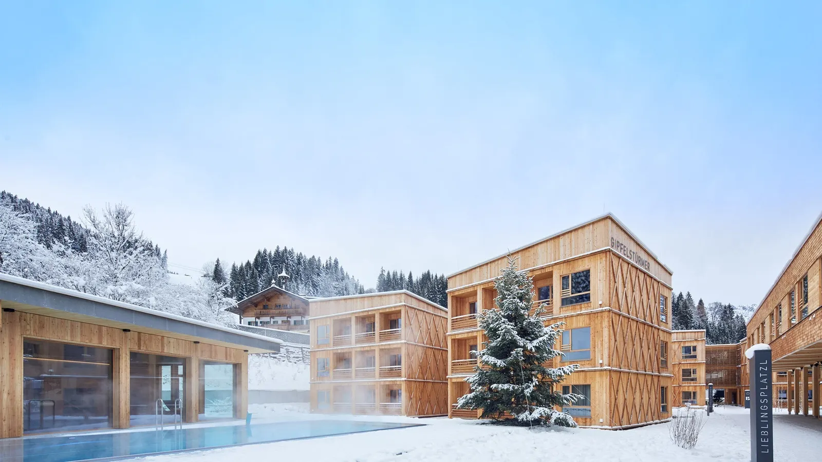 Tirol Lodge - Buitenaanzicht