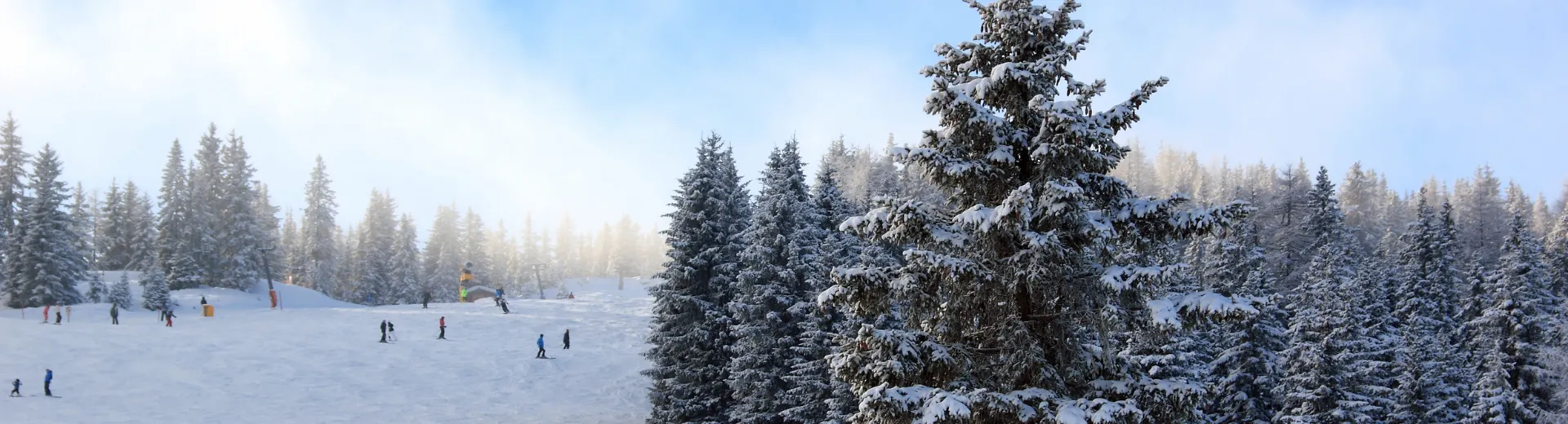 Besneeuwde omgeving van Neukirchen am Großvenediger in Wildkogel Arena