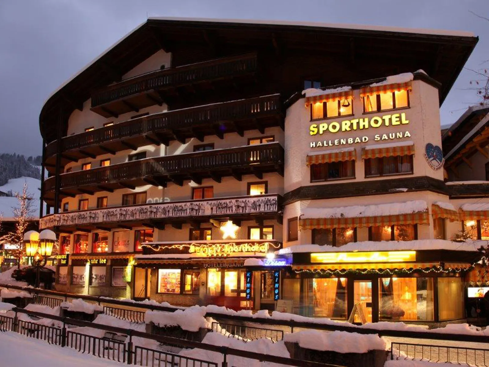 Berger's Sporthotel - Buitenaanzicht