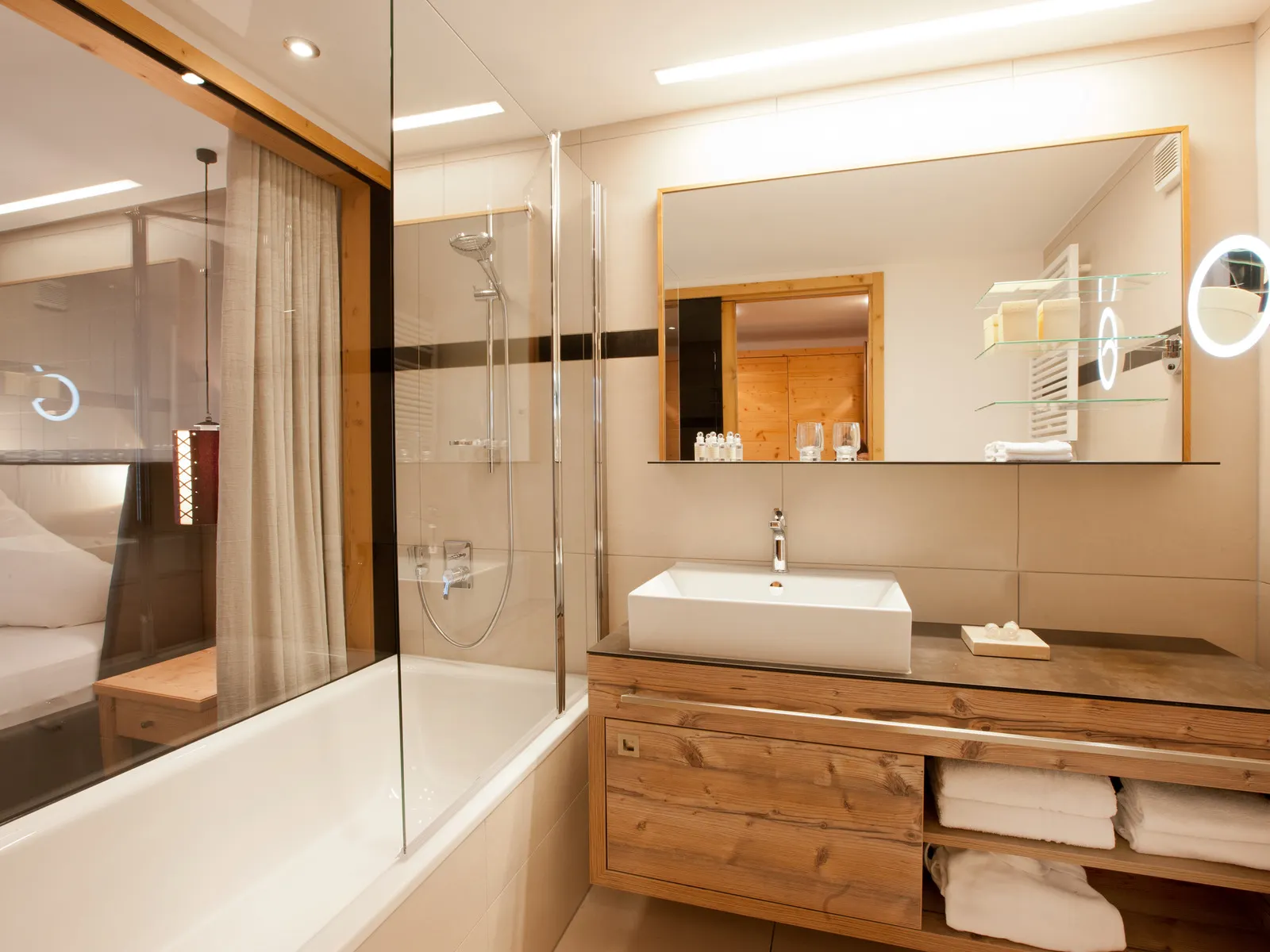 Hotel Walliserstube - Kamer