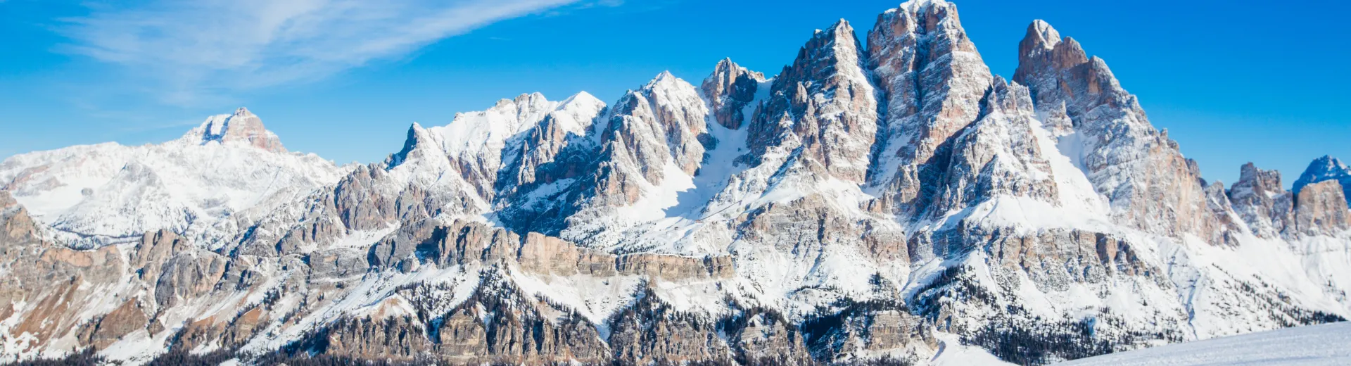 De bergen in Dolomiti Superski