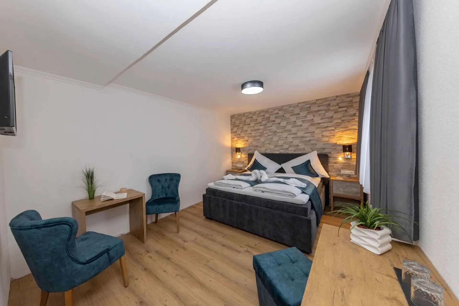 Villa Austria Saalbach - Tweepersoonskamer met 2 extra bedden mogelijk