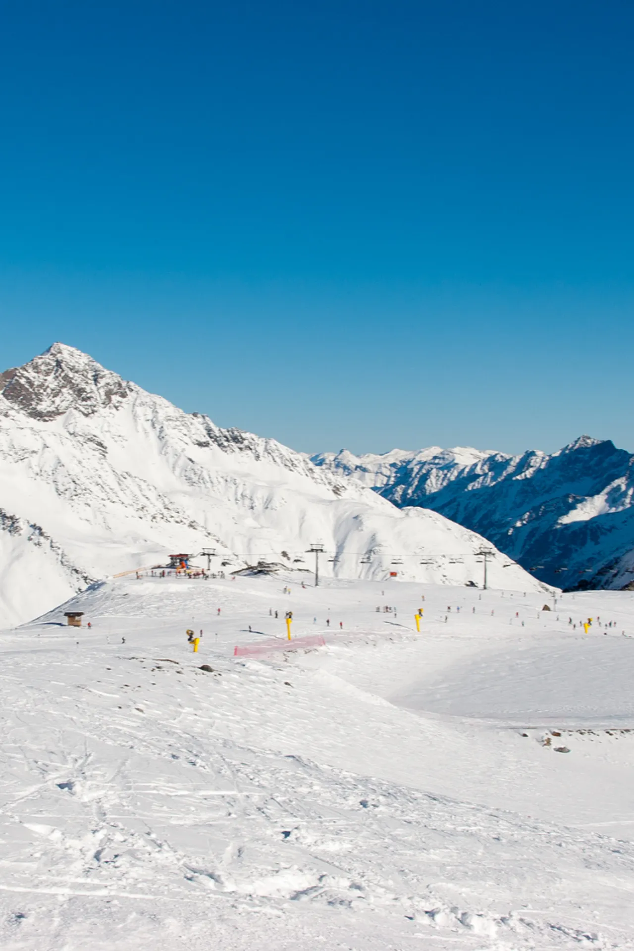 Omgeving in de sneeuw van Stubaital in Oostenrijk