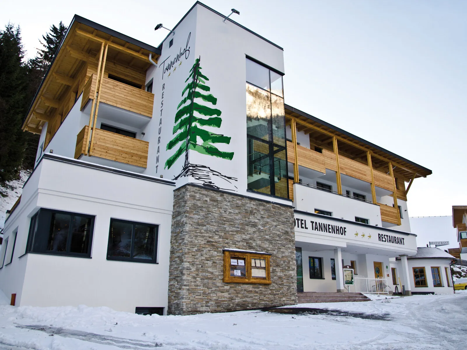 Hotel Tannenhof - Buitenaanzicht