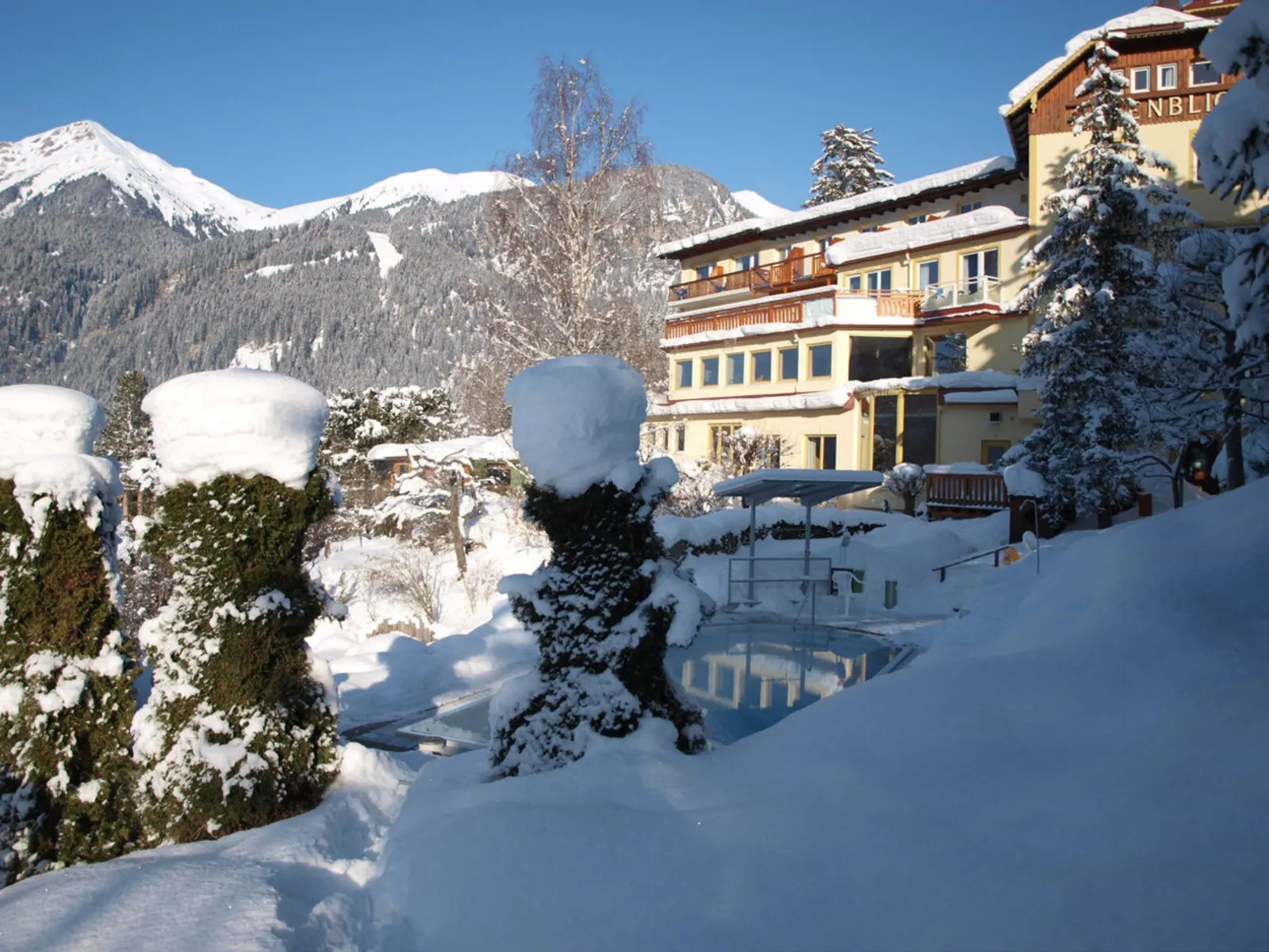 Kur- und Sporthotel Alpenblick - Buitenaanzicht