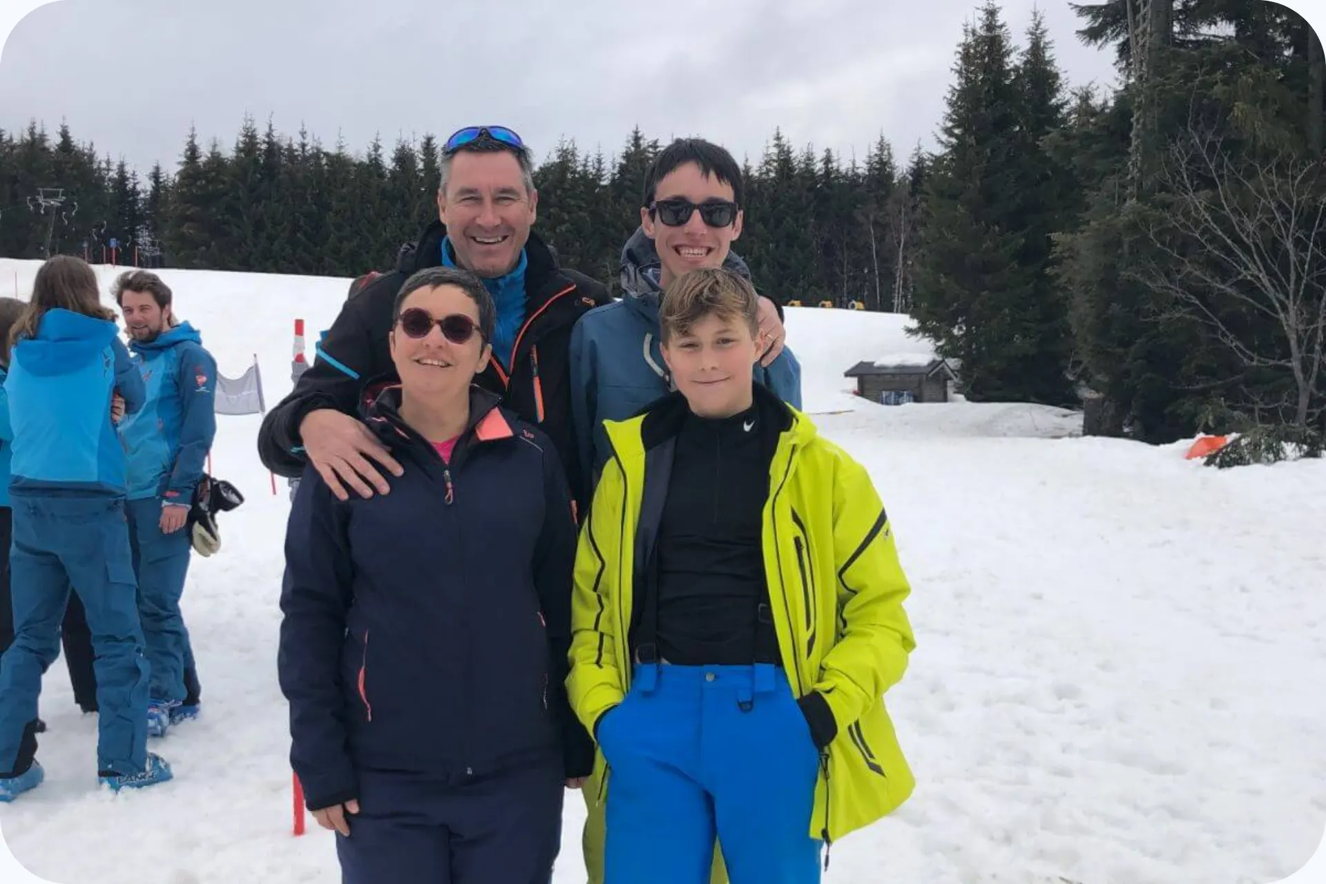Piet Vannoppen en zijn gezin op skivakantie met Snowtravel.