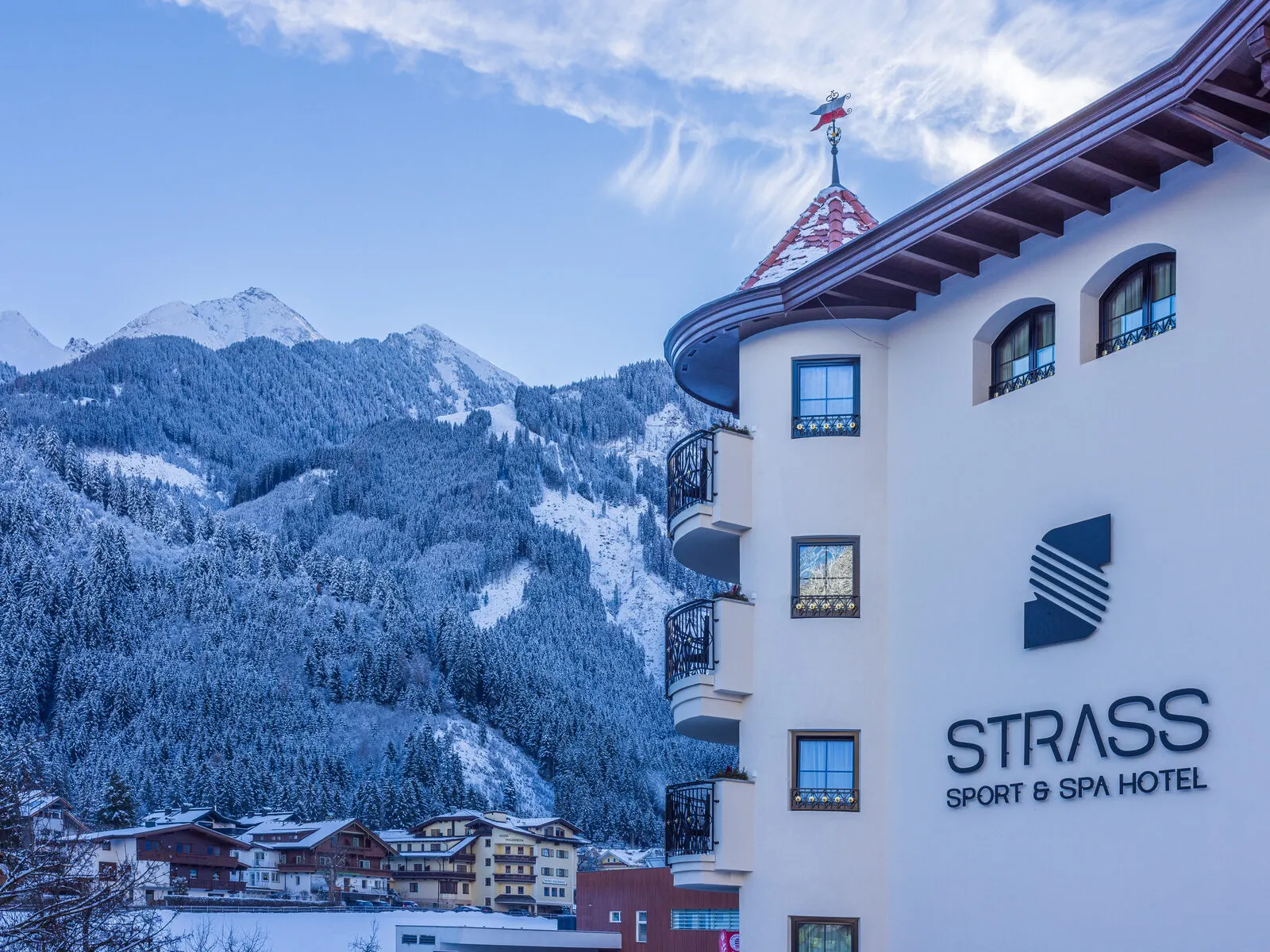 Sport & Spa Hotel Strass - Buitenaanzicht