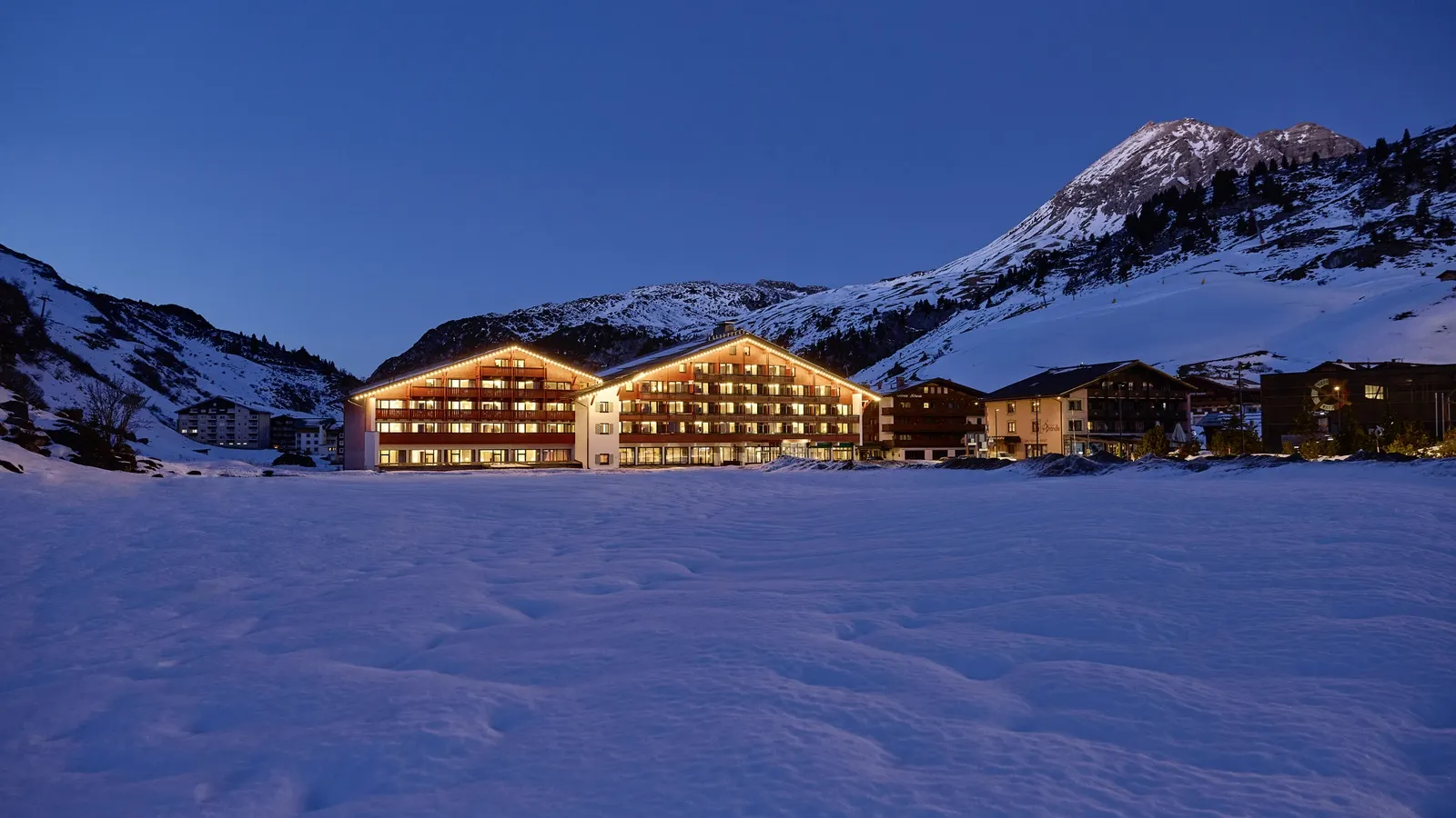 ROBINSON Alpenrose Zürs - Buitenaanzicht