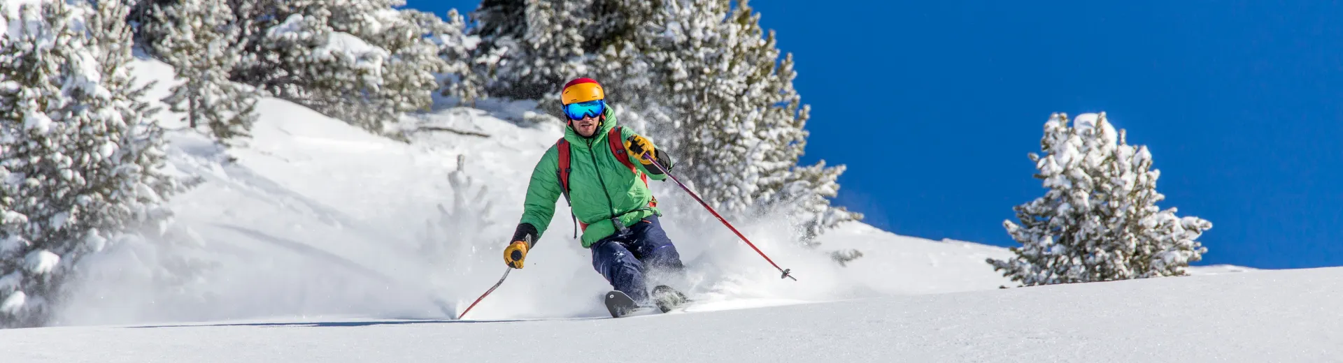 man aan het skiën in  kuhtai