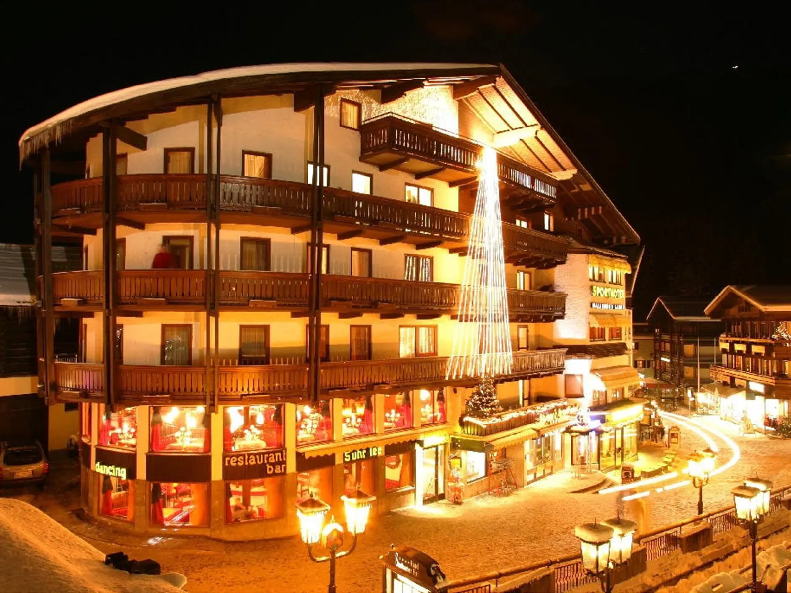 Berger's Sporthotel - Buitenaanzicht