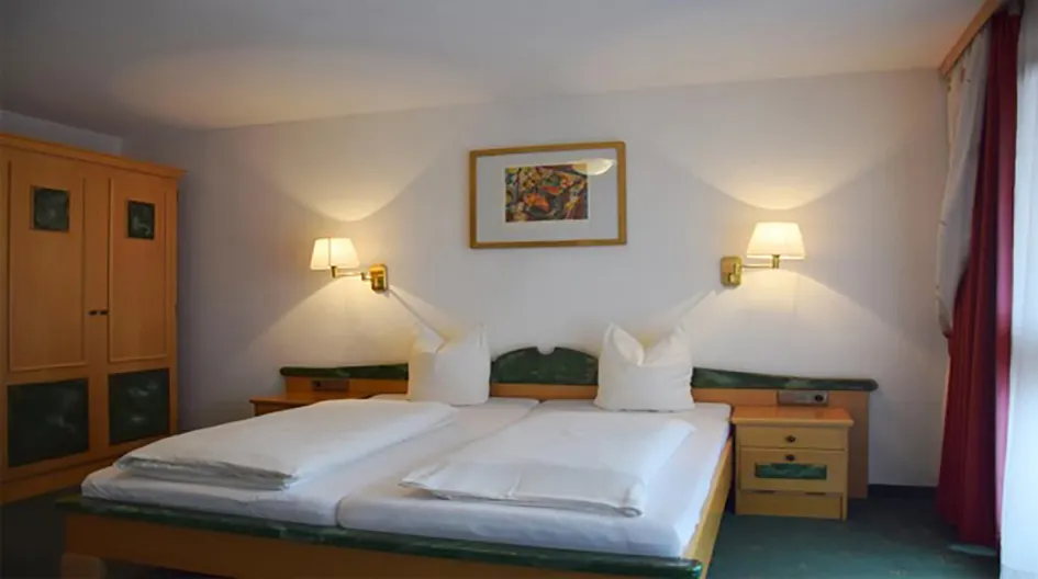 Hotel Basur - Classic tweepersoonskamer met balkon