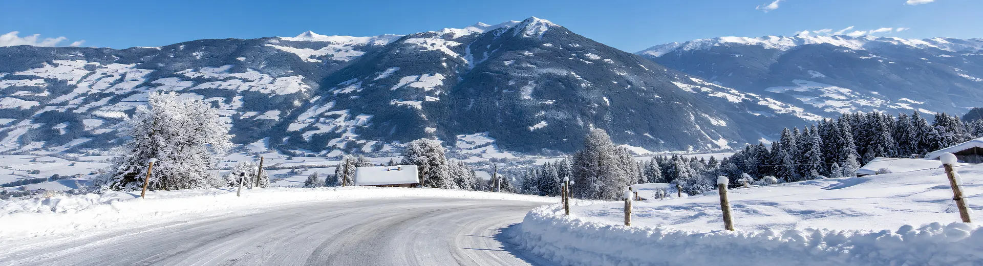 Besneeuwde weg van Spieljoch - Fügen