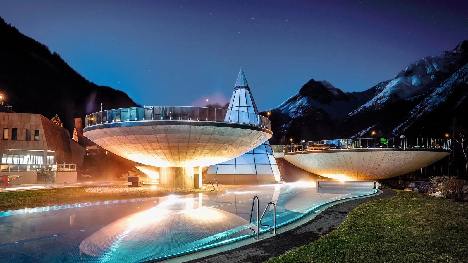 Hotel AQUA DOME Therme Längenfeld - Buitenaanzicht