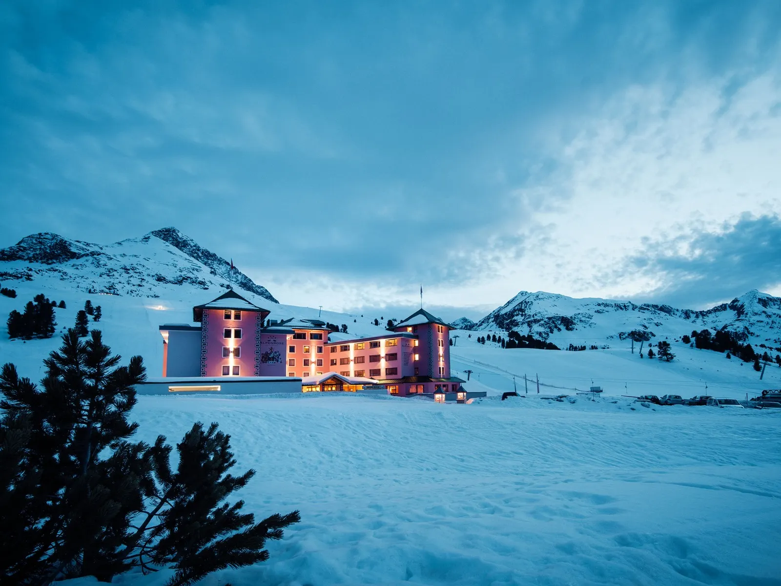 Hotel Alpenrose - Buitenaanzicht