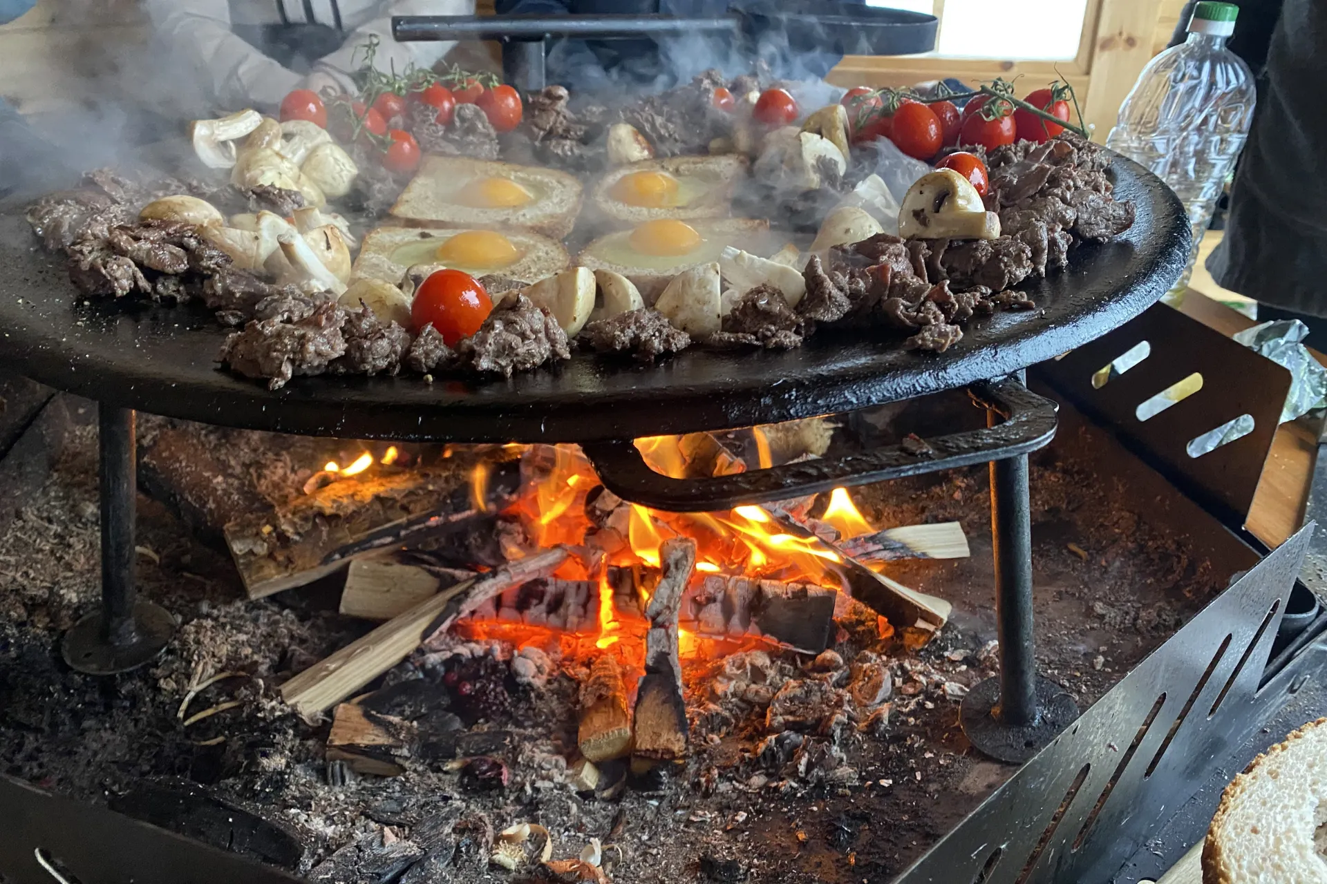 Barbecueën op een bijzondere manier in Noorwegen.
