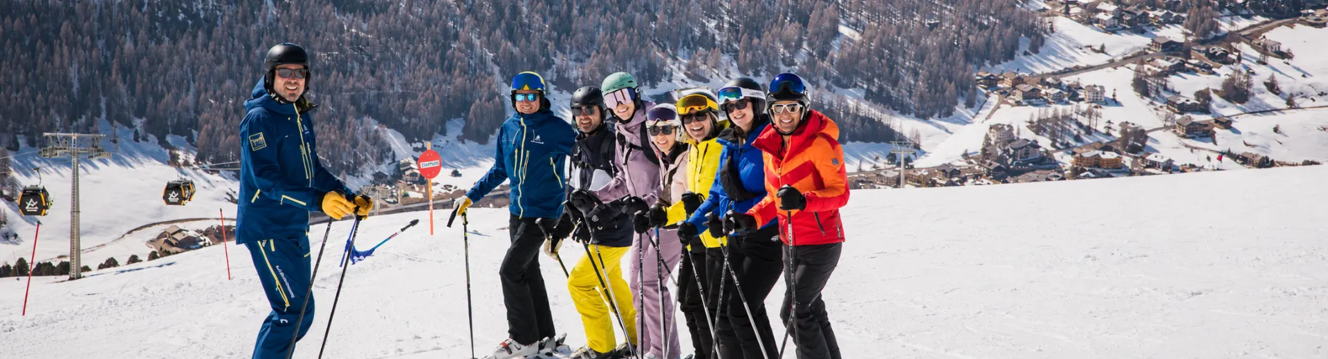 Skimonitor van Snowtravel met volwassenen voor skibegeleiding