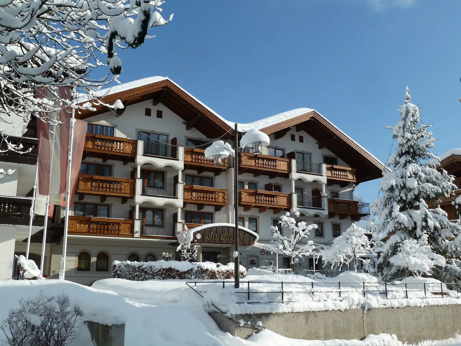 Hotel Restaurant Feldwebel - Buitenaanzicht