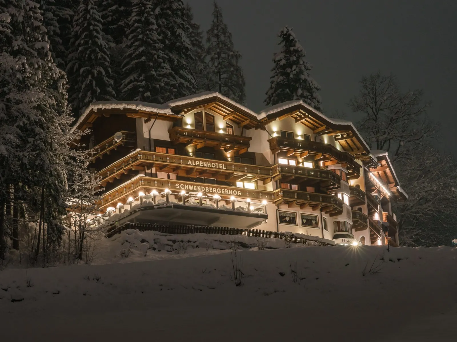 Panoramahotel Schwendbergerhof - Buitenaanzicht