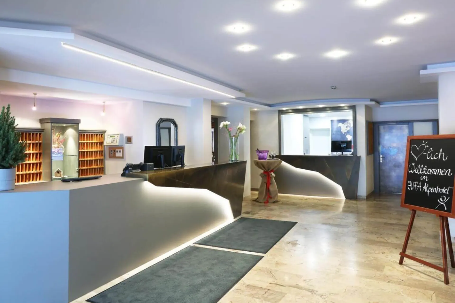 Hotel Jufa Alpenhotel Saalbach - Lobby