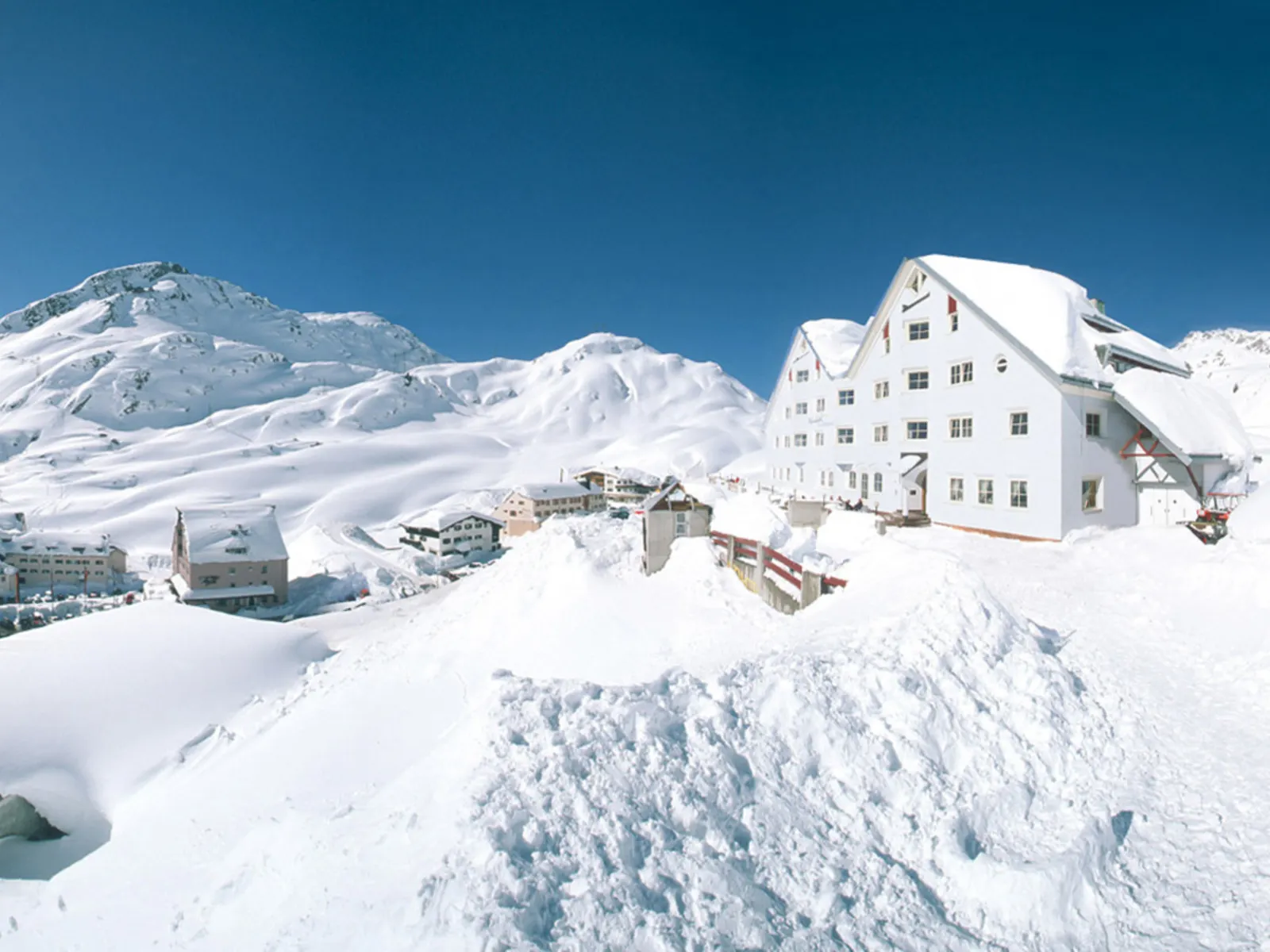 Alpenhotel St. Christoph - Buitenaanzicht