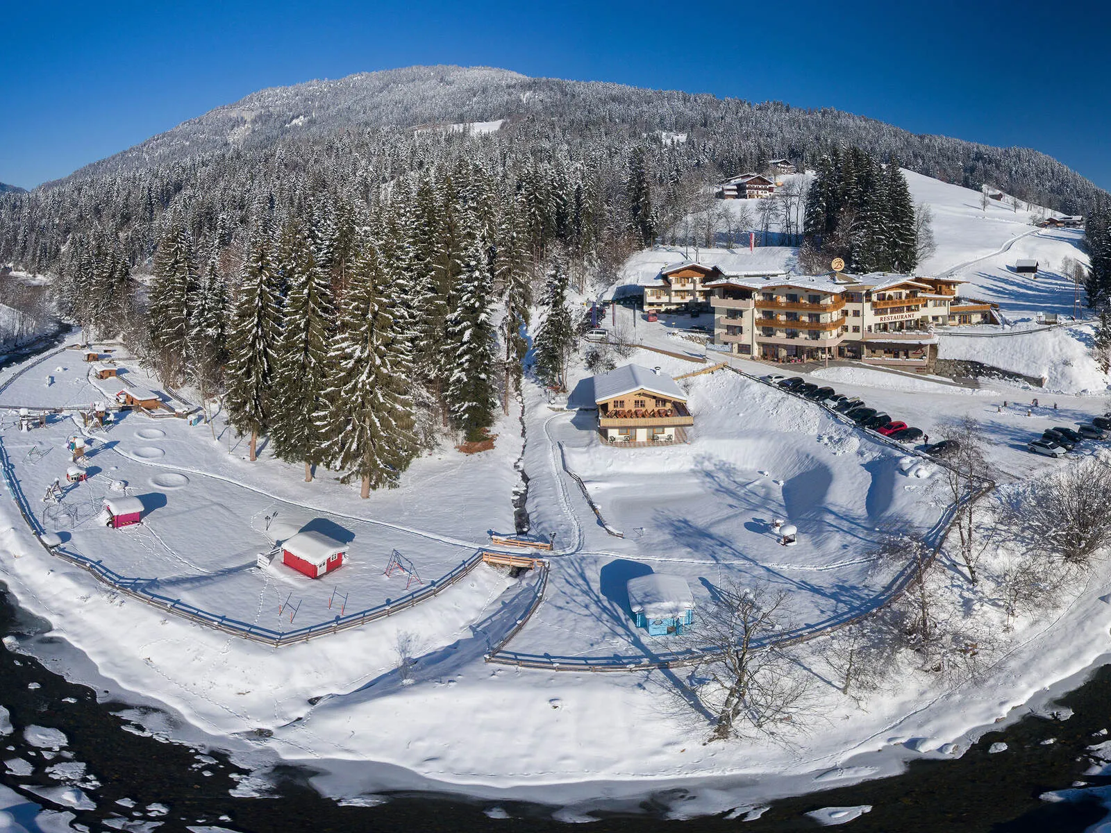Hotel Berghof - Buitenaanzicht