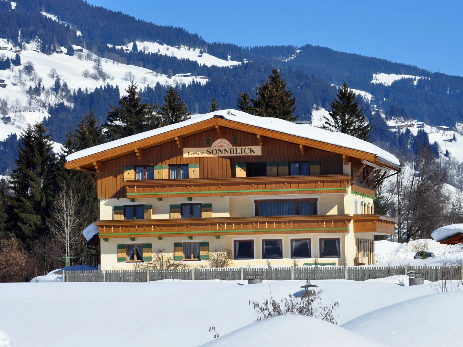 Pension Sonnblick - Buitenaanzicht