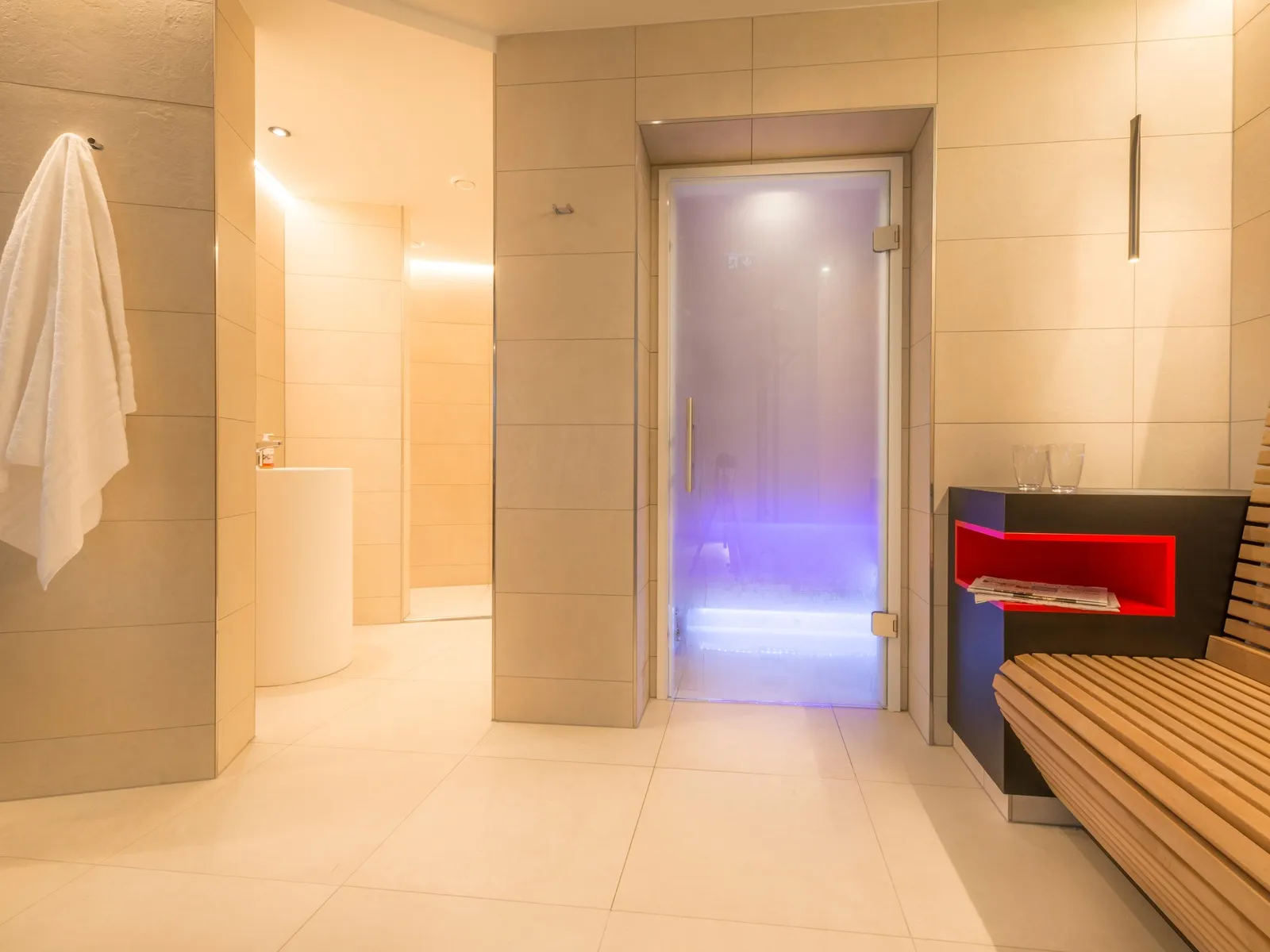 Heart Hotel Grischuna - Spa