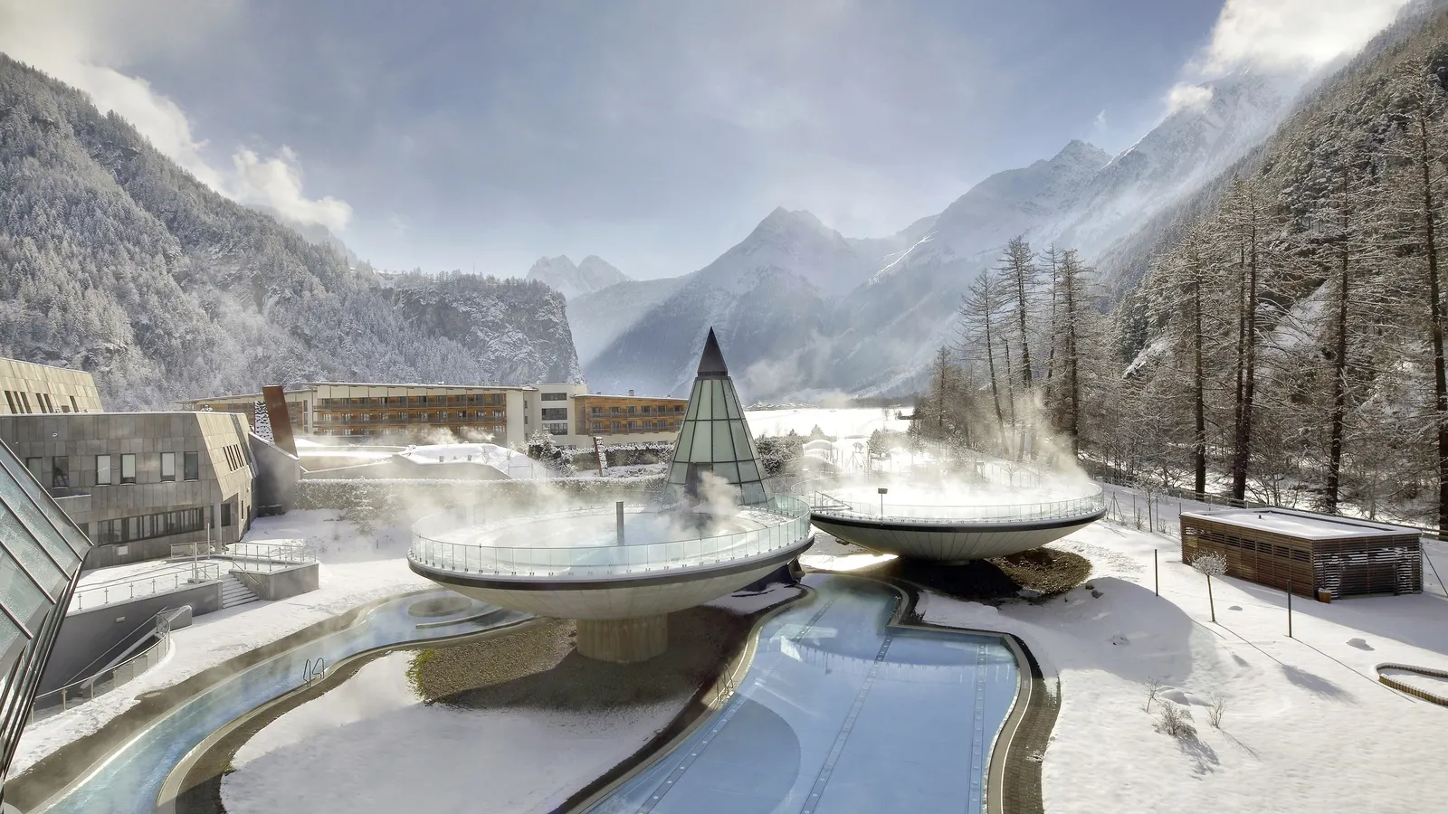 Hotel AQUA DOME Therme Längenfeld - Buitenaanzicht