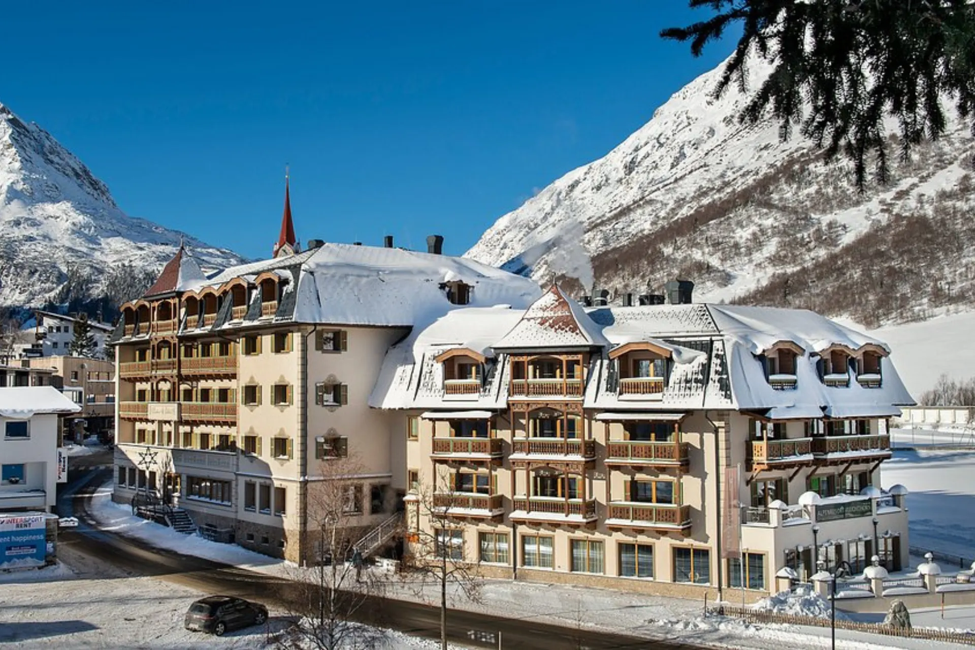 Hotel Alpenresort Fluchthorn - Buitenaanzicht