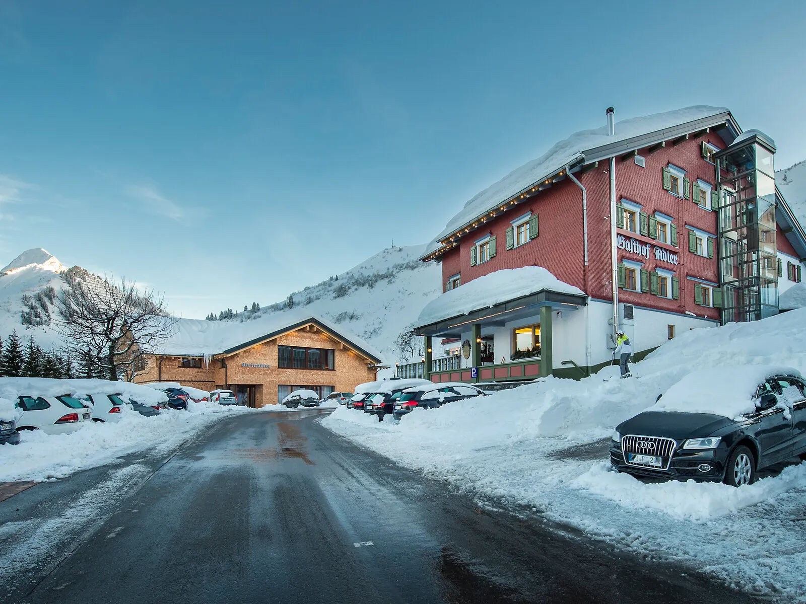 Hotel Adler - Buitenaanzicht