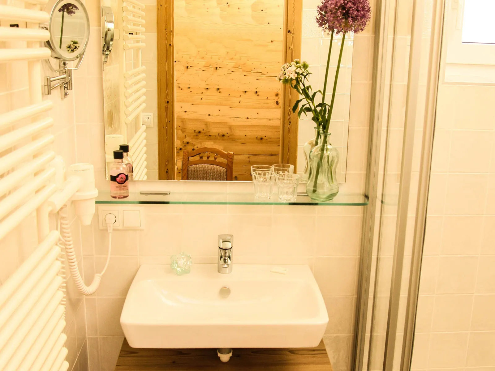 PEOPLE'S HOTEL - Kamer