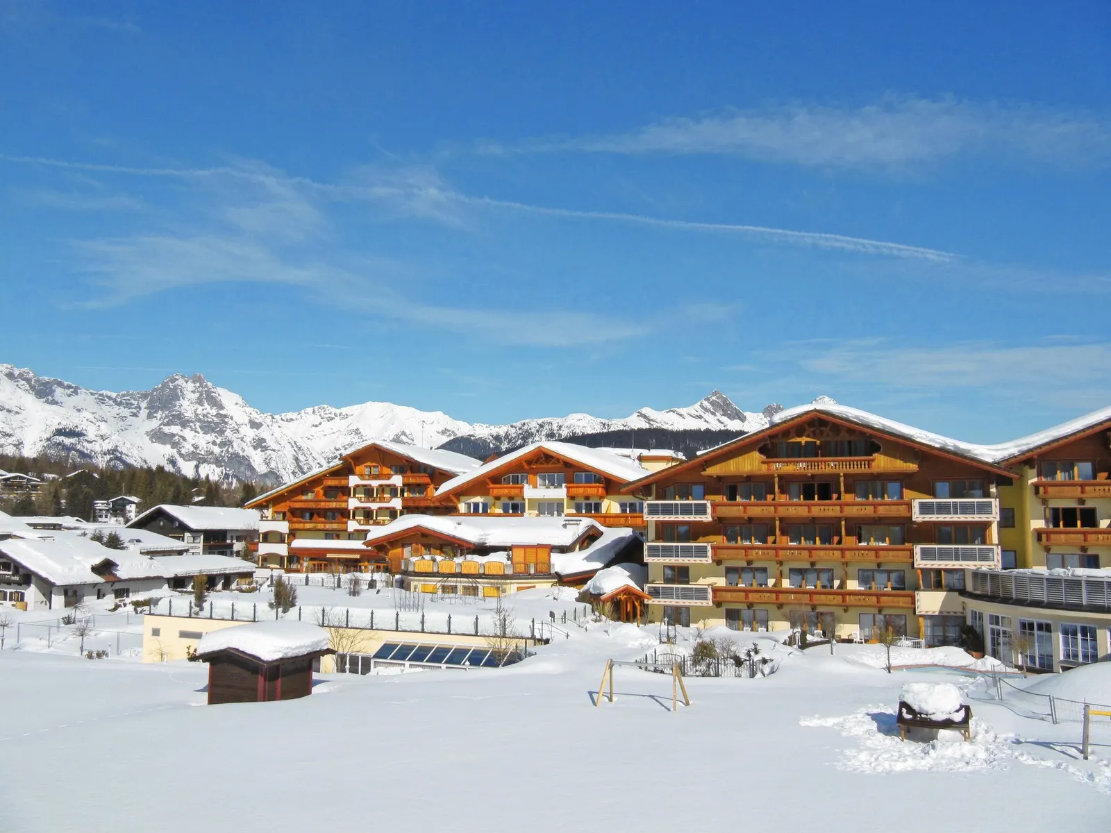 Alpenpark Resort - Buitenaanzicht