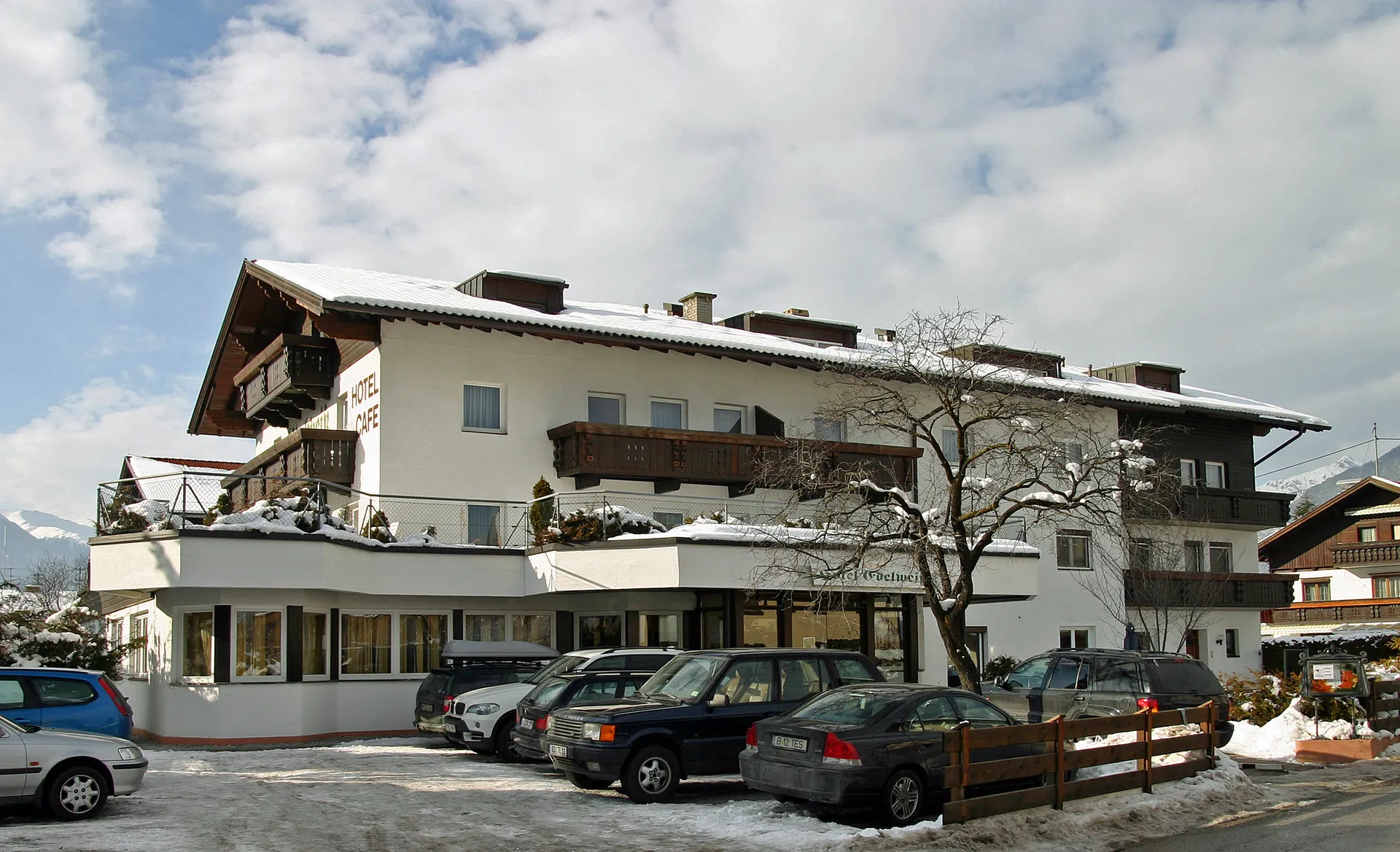 Hotel Edelweiss - Buitenaanzicht