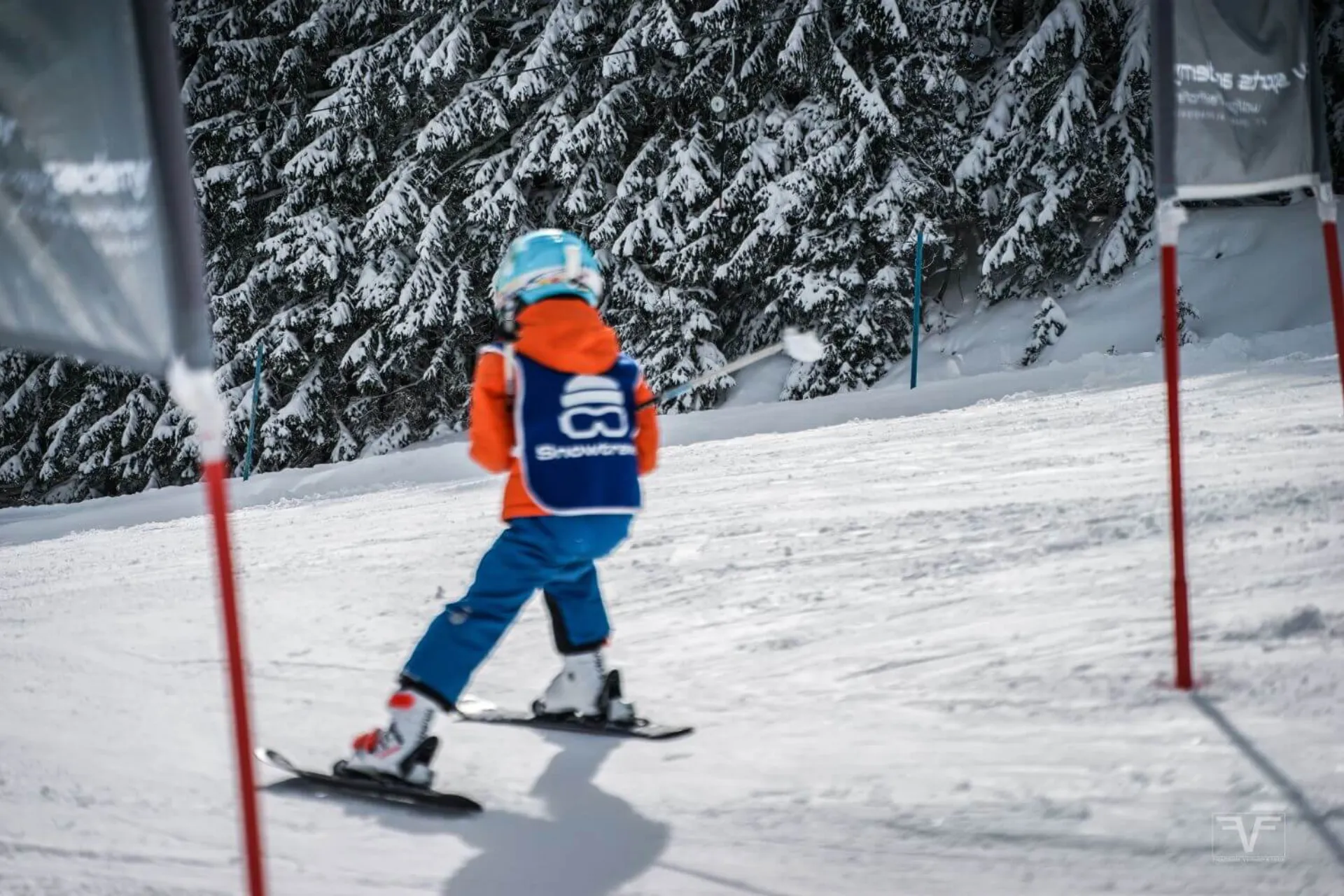 Snowiekids - kind ski van piste af