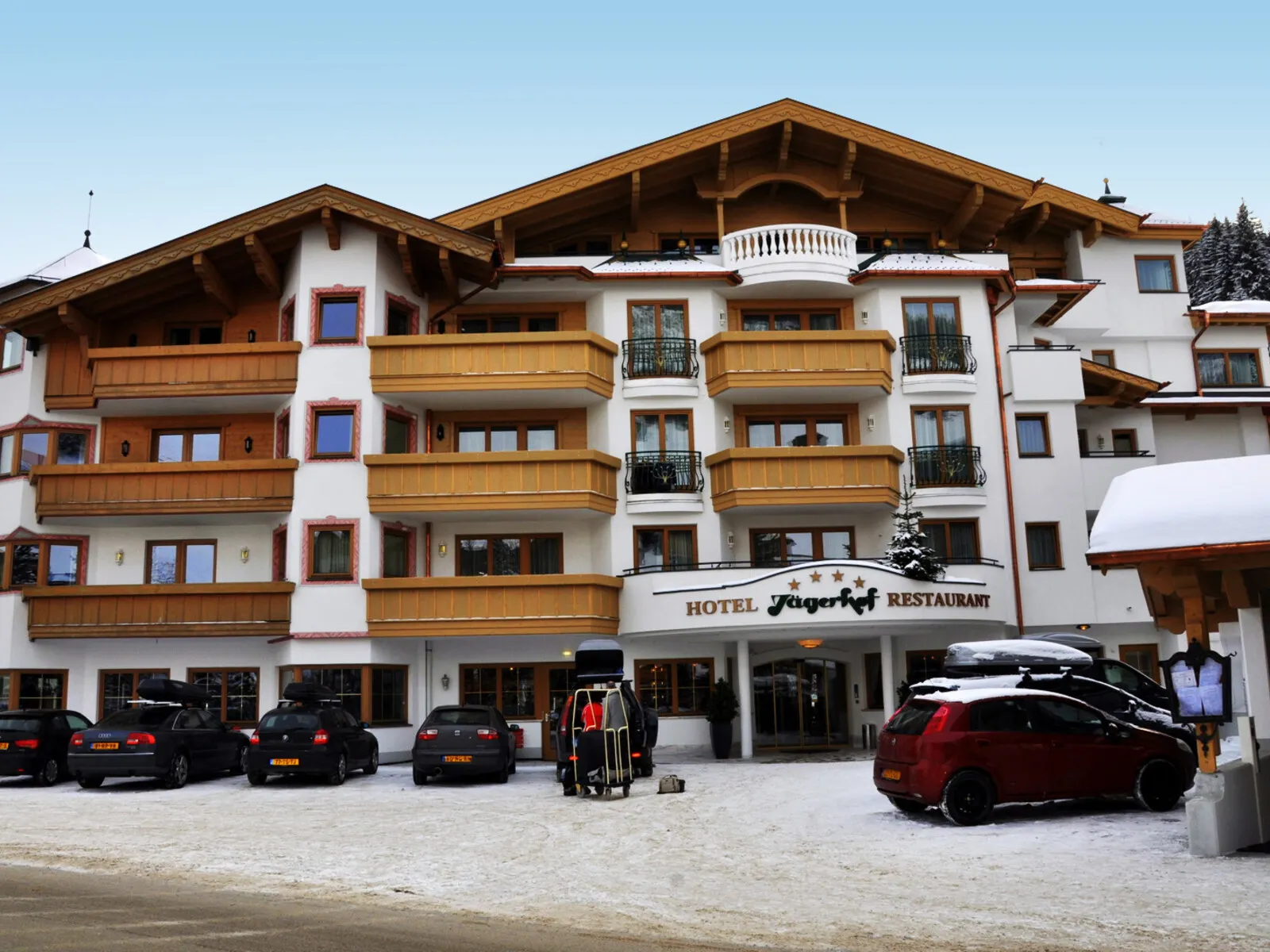 Hotel Jägerhof - Buitenaanzicht