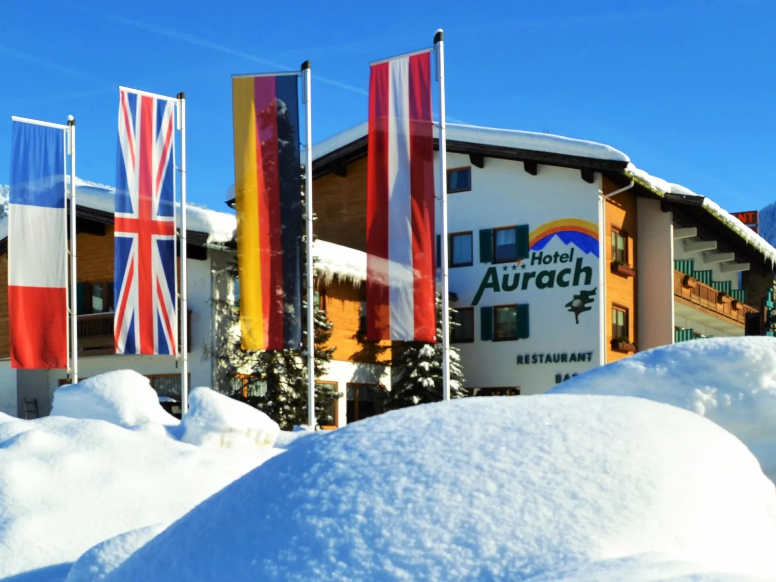 Hotel Aurach - Buitenaanzicht