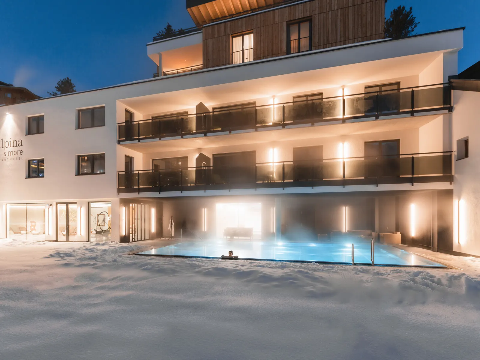 Aparthotel alpina&more - Zwembad