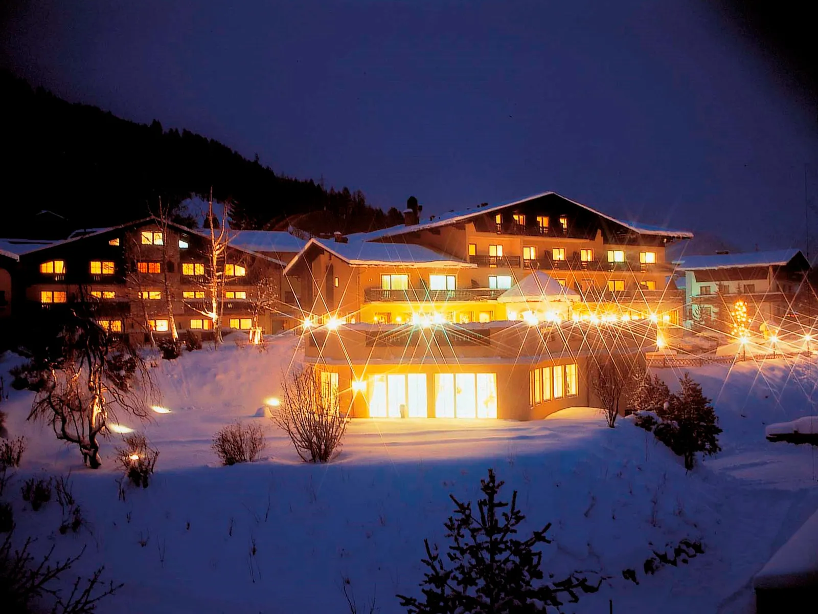 Sonnenhotel Zum Stern - Buitenaanzicht