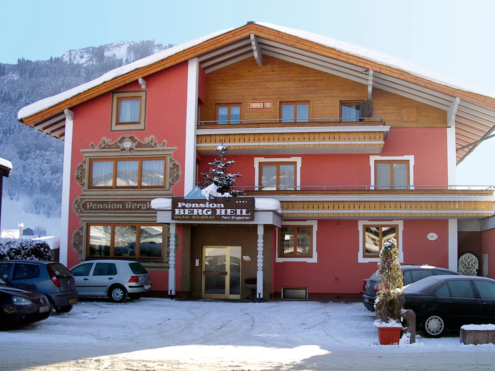 Pension Bergheil - Buitenaanzicht